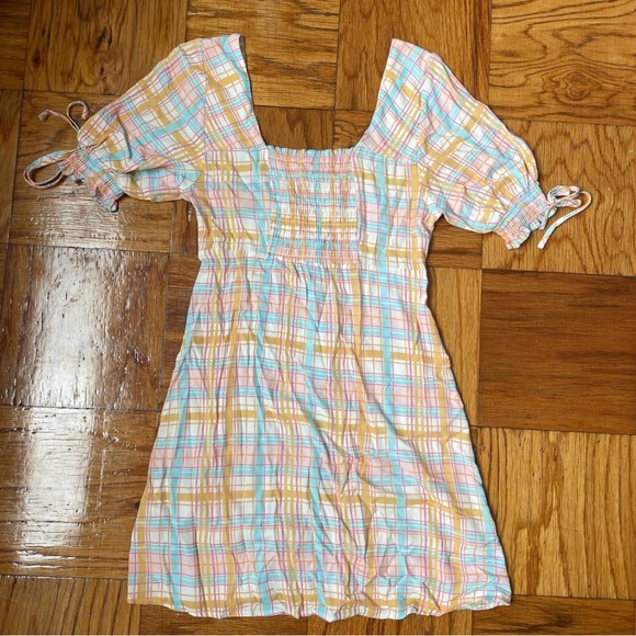 Arnhem spring dress - Picture 2 of 3